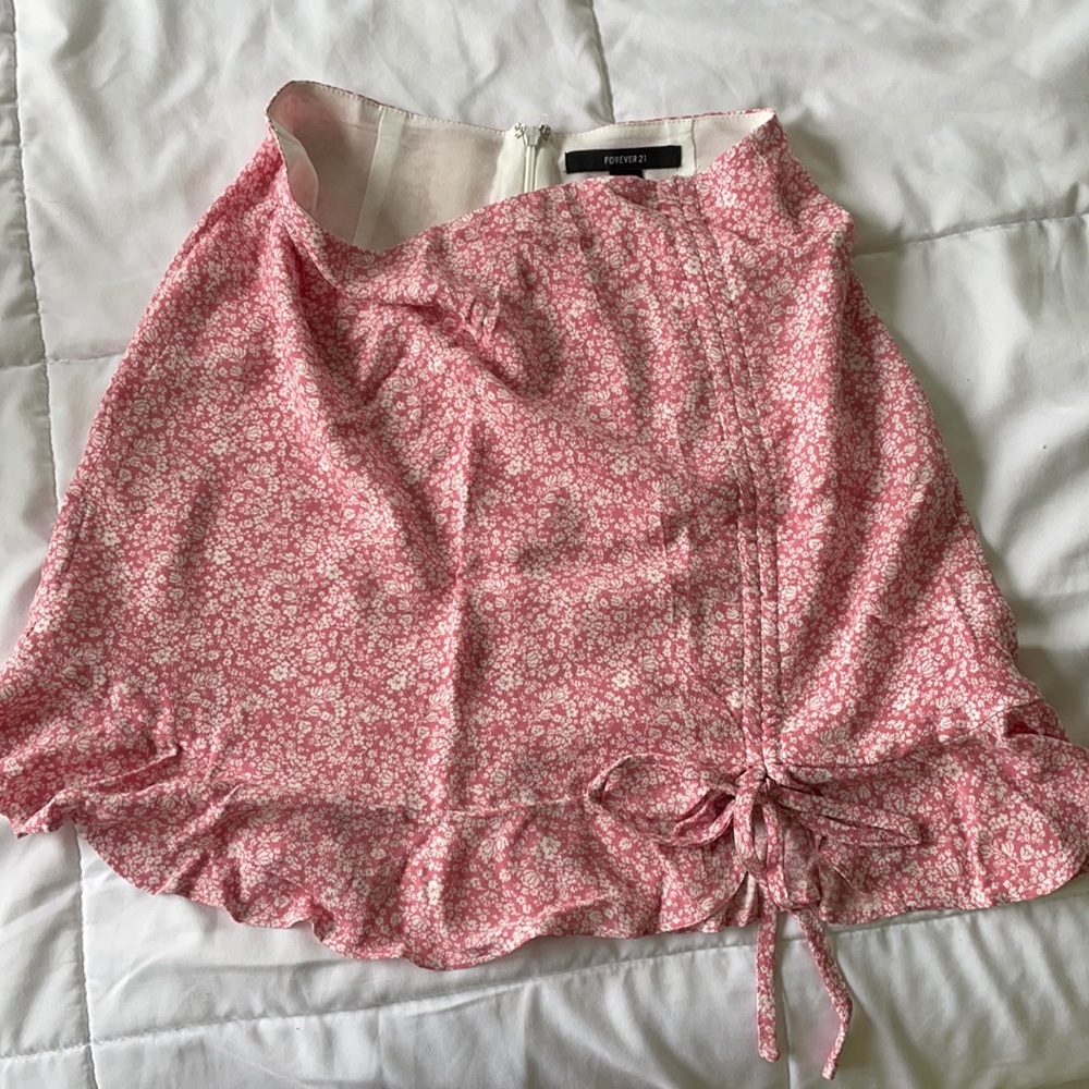 Forever 21 floral mini skirt